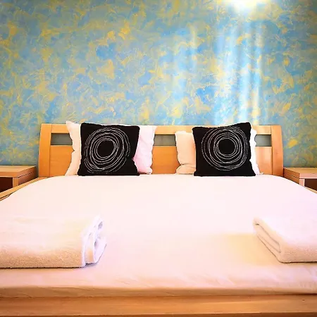 Апартаменти Apartament Piata Victoriei